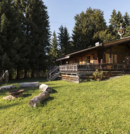 Alm Chalet Grittlmühle Außenansicht