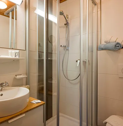 landhaus-schermer-brixen-app-hohe-salve-badezimmer-1