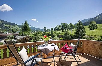 landhaus-schermer-brixen-brixentalerstr-17-balkon-aussicht